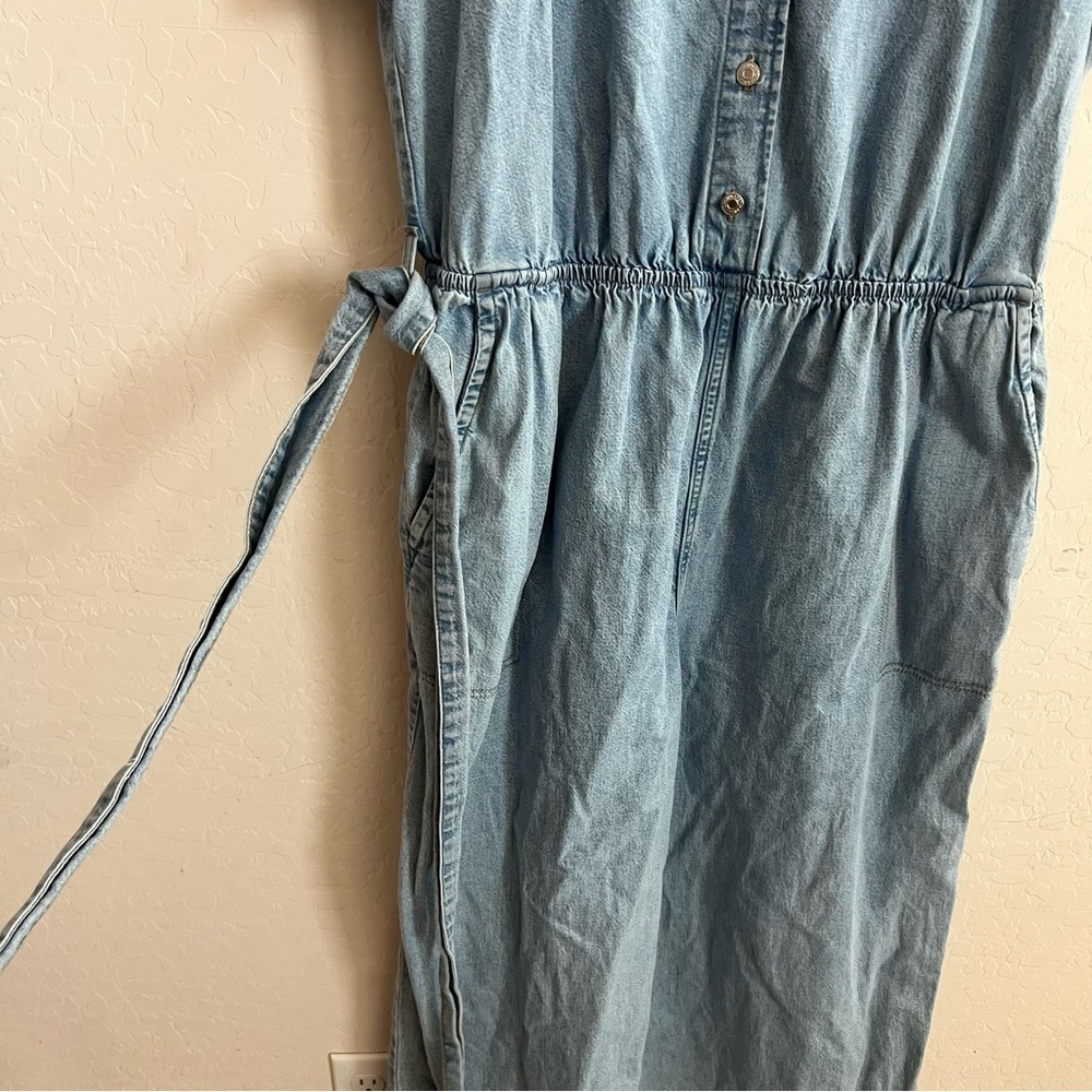H&M light wash denim wide leg v-neck jumpsuit - Picture 6 of 9